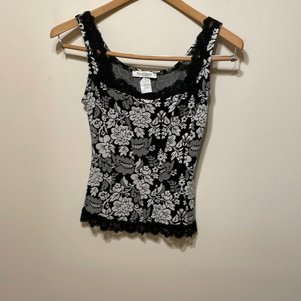 Whbm flowered tank